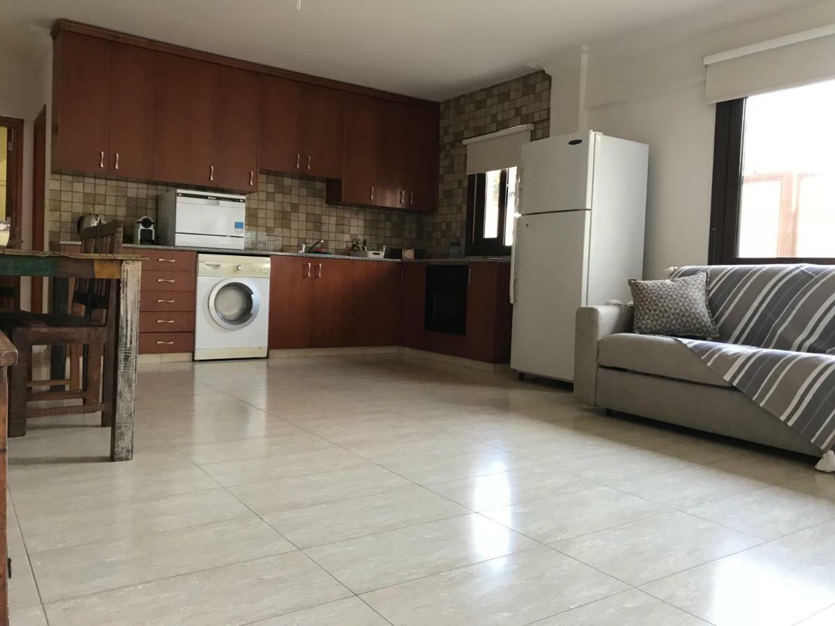 Mystra Place Nicosia Exterior foto